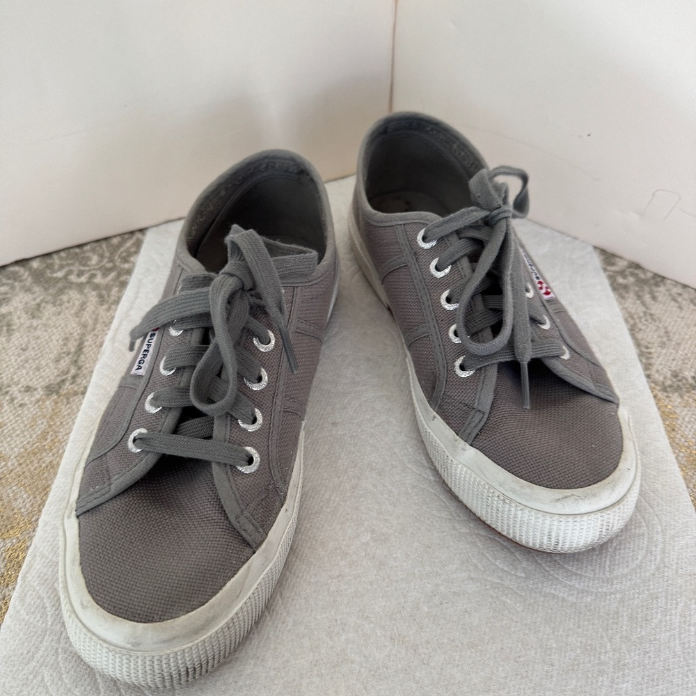 Superga Tennis Shoe